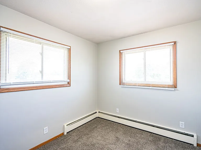 4055 Lyndale Ave N — Photo 11