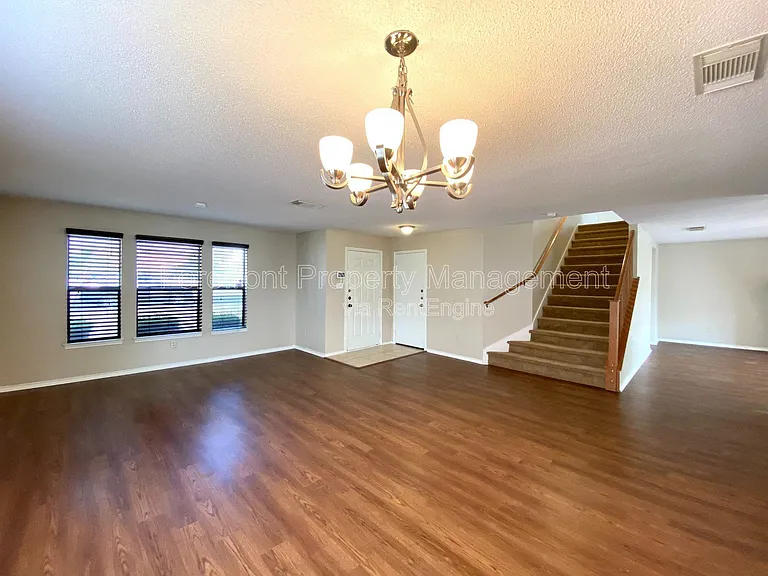 2510 Village Pkwy — Photo 19