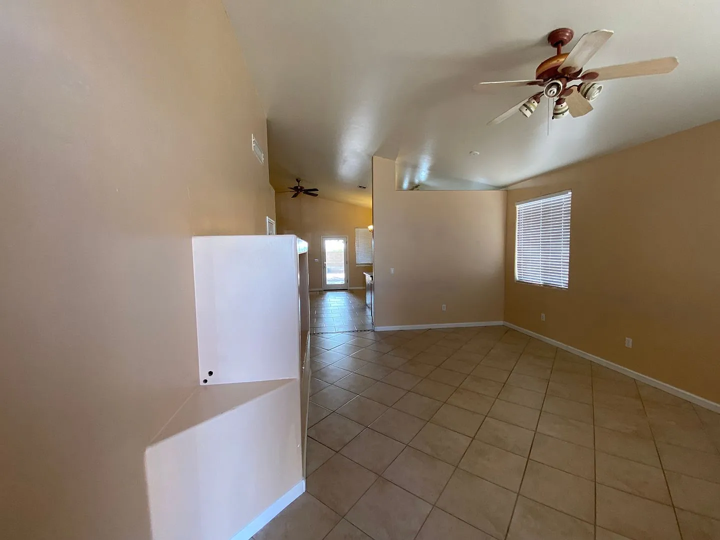 Charming 3-Bedroom, 2-Bath Home in Rita Ranch — Photo 2