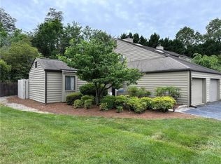 2450 Cypress Ct, High Point, NC 27265