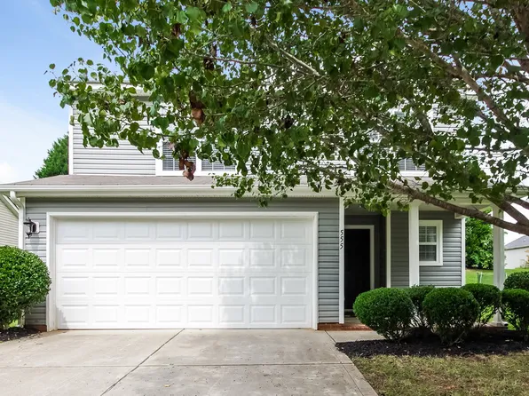 555 River View Dr, Lowell, NC 28098