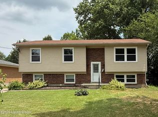 3829 Chevy Chase Rd, Louisville, KY 40218