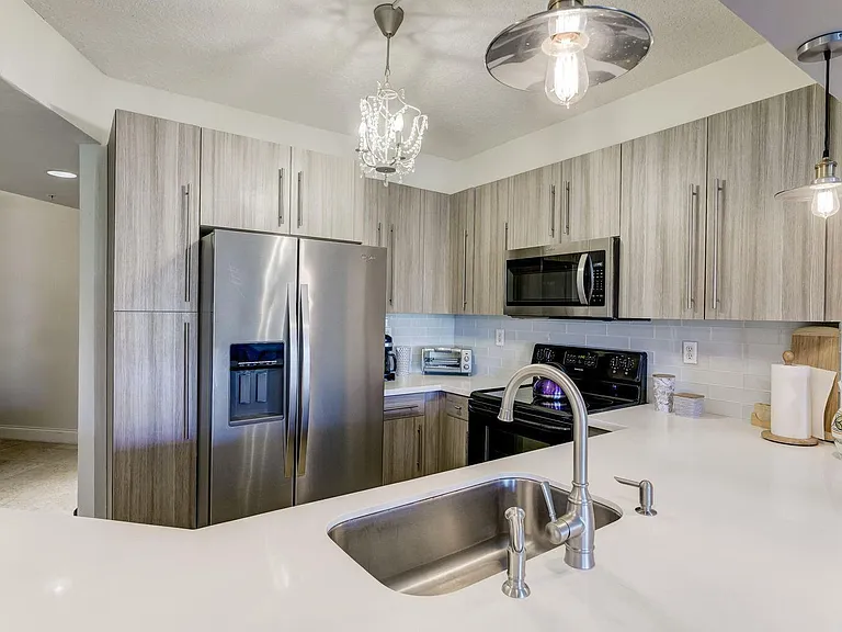 300 Uno Lago Dr #303 — Photo 8