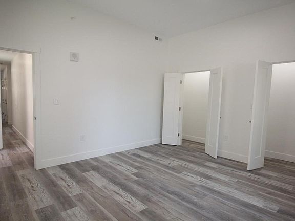 4th image of 525 E Broadway #1