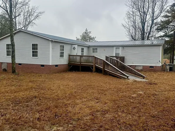 502 Bridle Path Rd #1, Camden, SC 29020