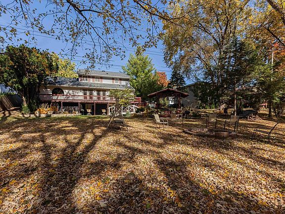4th image of 2805 Carriage Hill Dr