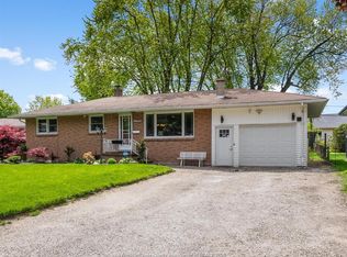 11 Warren Ave, Leamington, ON N8H 2R3