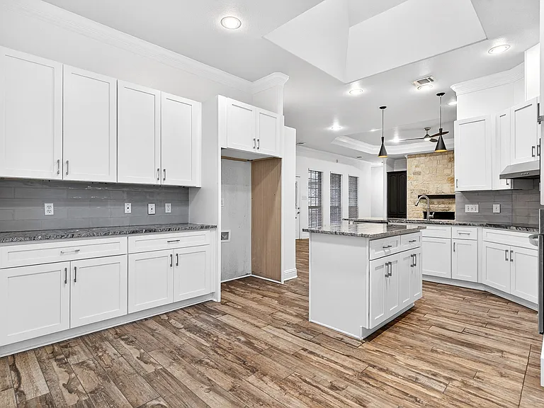 9861 Chamber Hall Dr — Photo 7
