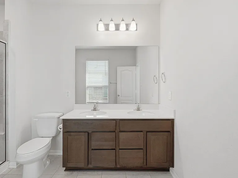 1140 Clonmore Ct — Photo 29