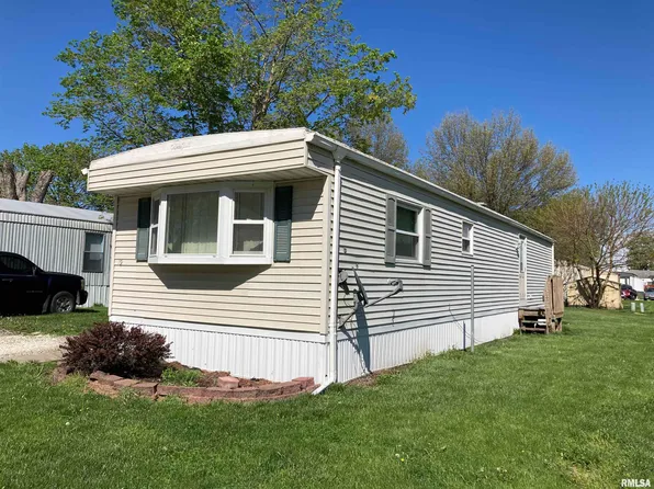 19 Cokels Ct, Monmouth, IL 61462