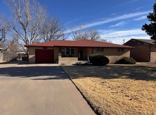 1206 S Jefferson St, Hugoton, KS 67951