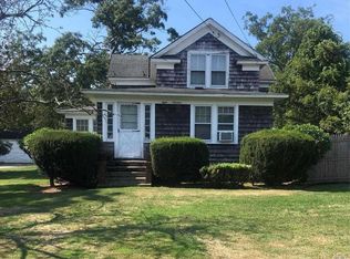 819 Harrison Ave, Riverhead, NY 11901