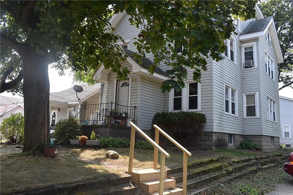 1110 Filmore Ave Erie Pa 16505 Zillow