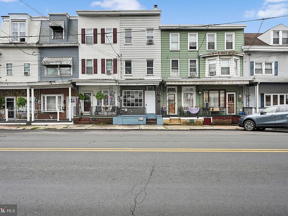 1st image of 620 E Centre St