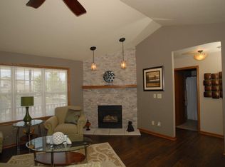 8708 Foxhaven Chase, Sturtevant, WI 53177