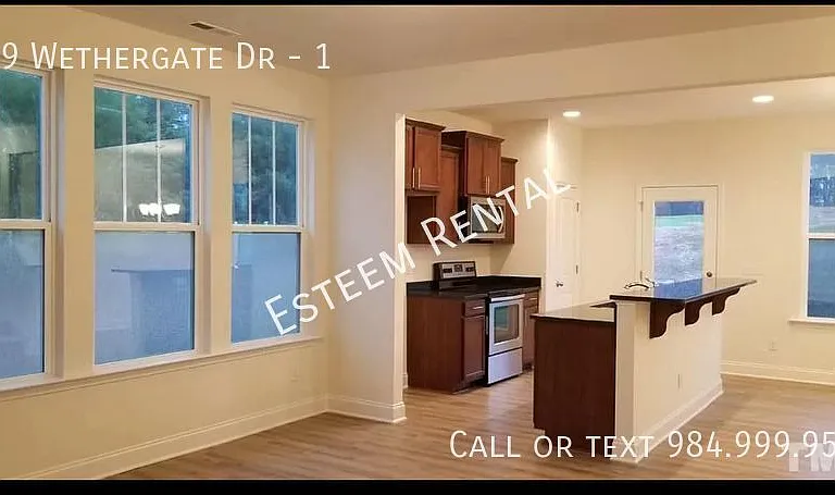 189 Wethergate Dr #1 — Photo 6