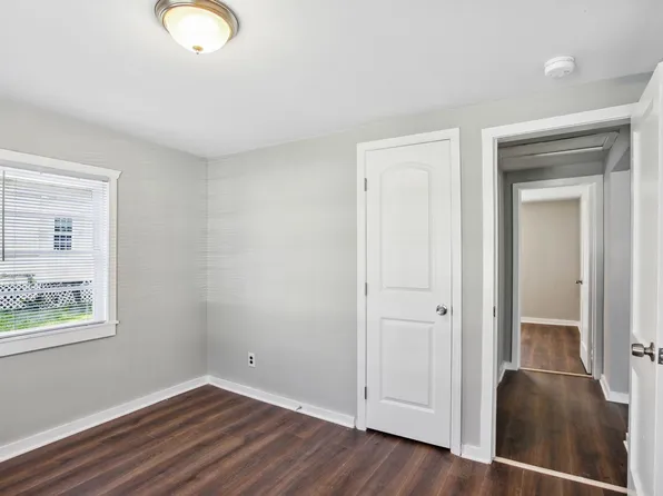 817 W 44th St, Savannah, GA 31405