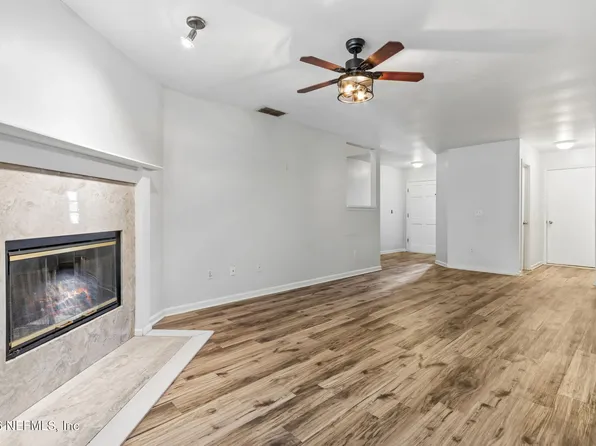 4063 LAURELWOOD Drive, Jacksonville, FL 32257
