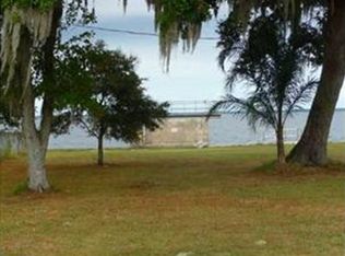 147 Whitcomb Dr, Geneva, FL 32732