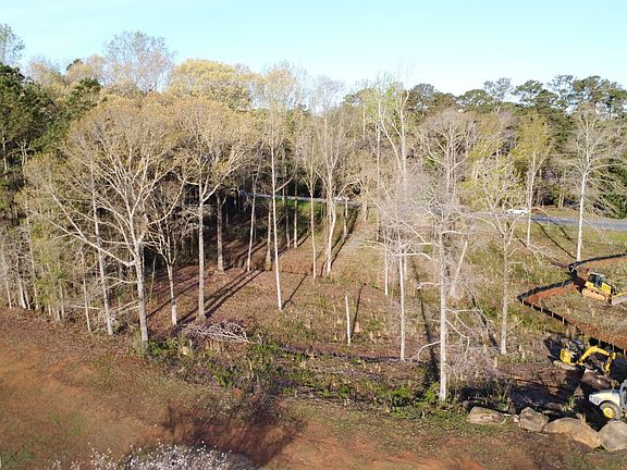 5th image of 1415 Bass Rd