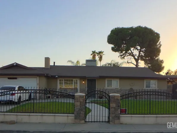 2713 Bladen St, Bakersfield, CA 93309