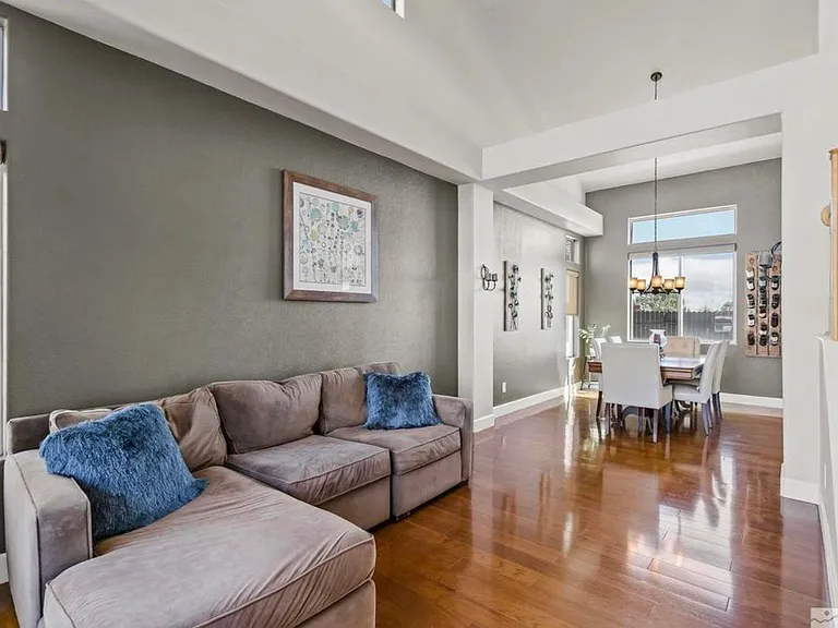 3270 Fairlands Dr — Photo 5