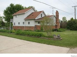 12901 Shaffer Rd, Davisburg, MI 48350