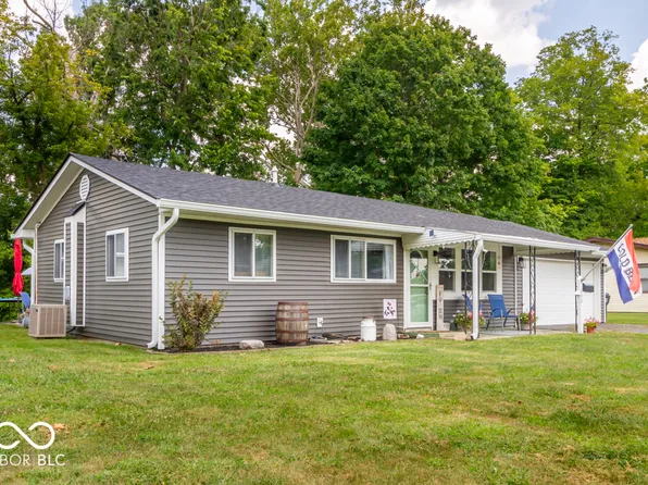 232 Crestwood Dr, New Whiteland, IN 46184