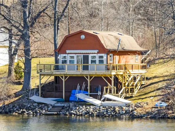 4699 Crane Park Rd, Dundee, NY 14837