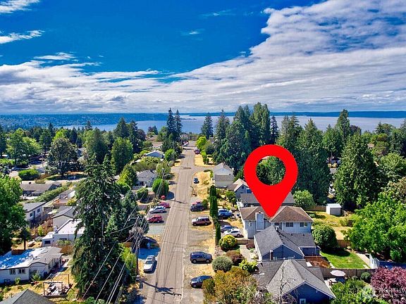 3rd image of 10245 42nd Avenue SW