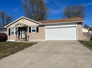 761 W Englewood Dr, Marshall, MO 65340
