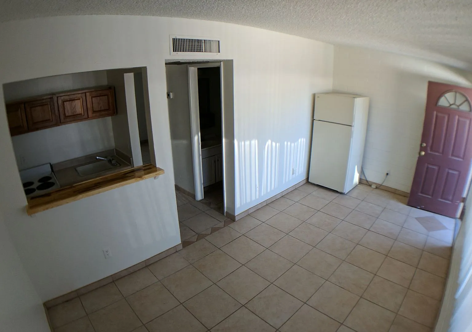 Great Location - Close to UA - Air Conditioned - 1bed & 1bath — Photo 2