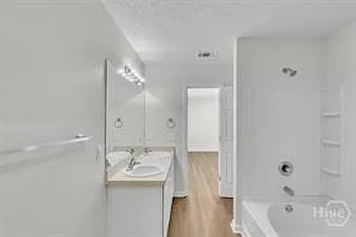 Flint Dr — Photo 10