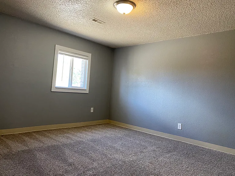 161 McClure Ave #2 — Photo 7