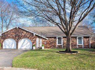 303 NE Oak Tree Pl, Lees Summit, MO 64086