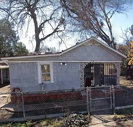 3 bed, 924 sqft, $1,500 — Photo 3