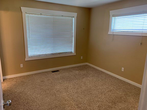 2nd image of 1826 Bluestone Dr