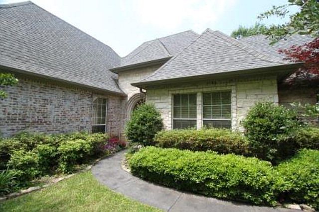 1st image of 372 Saint Andrews Dr