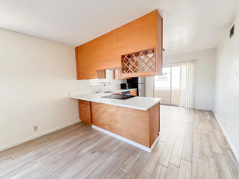 1444 Walnut St. — Photo 6