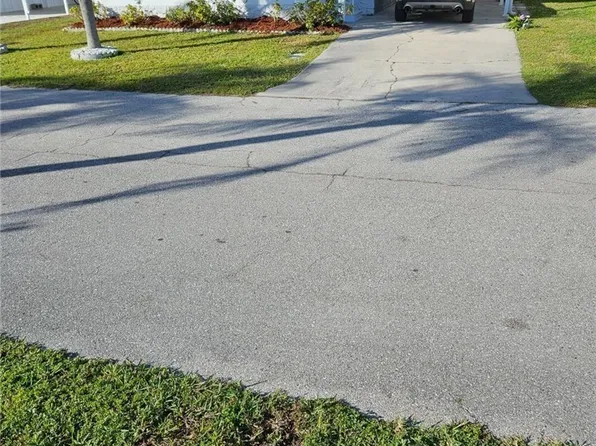 426 Timber Ln N, North Fort Myers, FL 33917