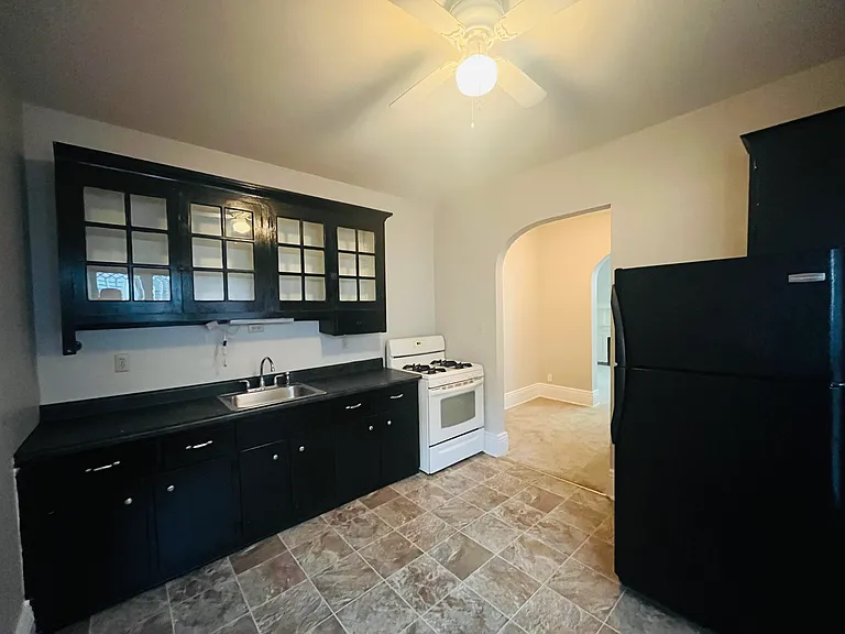 432 Richmond Ave #3 — Photo 11