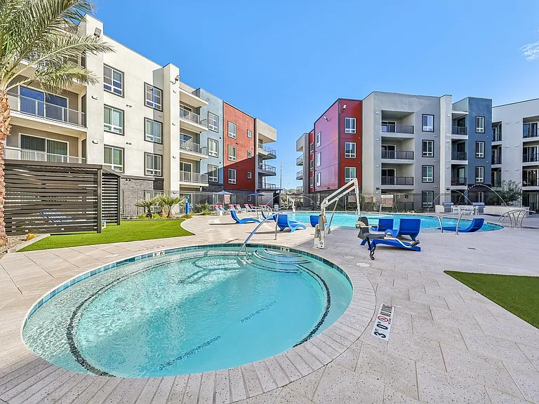 Fora Apartments — Photo 22