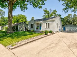 5613 College Ave, Des Moines, IA 50310