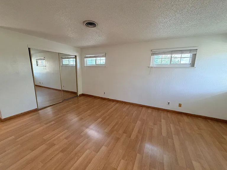 1862 Espee Ct — Photo 24