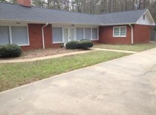 203 Highland Hills Rd, Fayetteville, GA 30214