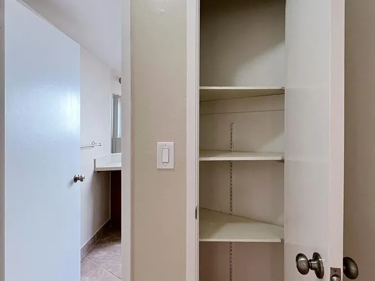 El Camino Real Apartments — Photo 11