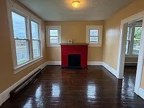 315 1st St — Photo 3