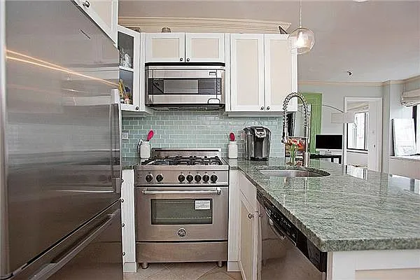 Sold by Space Marketing Shop | media 18