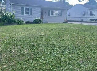 1811 East Ln, Clinton, IA 52732