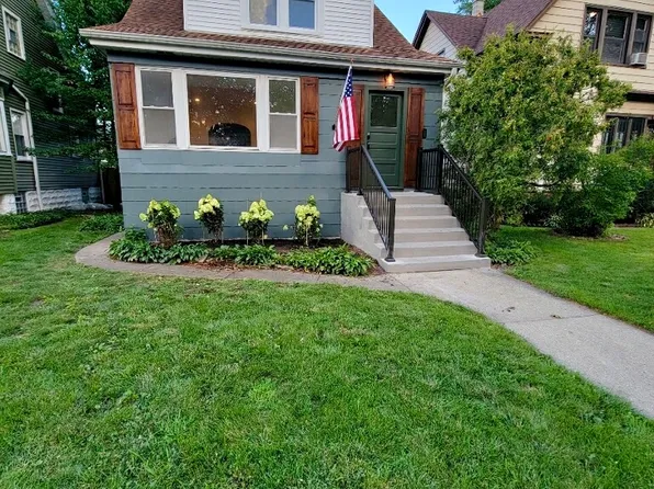 5021 W Hutchinson St, Chicago, IL 60641